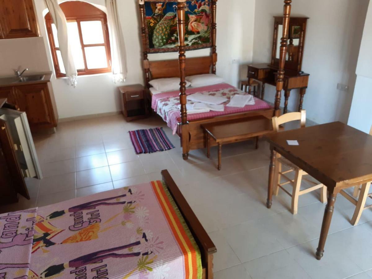 Bed and Breakfast Karpaz Stone House Rizokarpaso Esterno foto