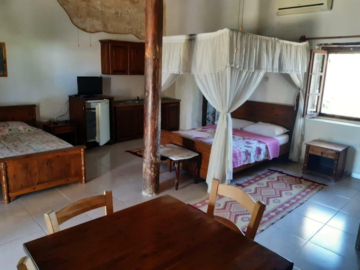Bed and Breakfast Karpaz Stone House Rizokarpaso Esterno foto